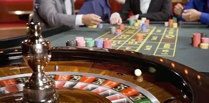 Antarmuka aplikasi goodparisman menampilkan jadwal Indonesia Open di layar smartphone